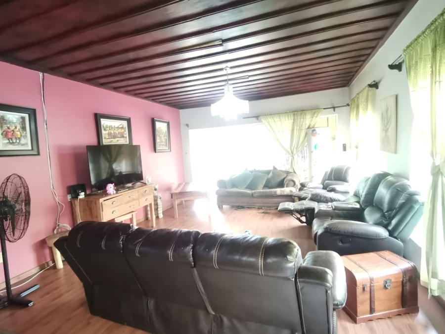 5 Bedroom Property for Sale in Elandsrand North West